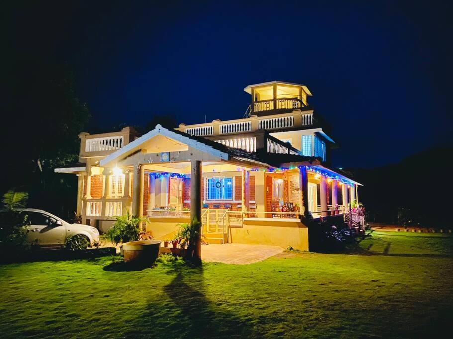 Shangri-La Valley Retreat Karjat Eksteriør billede