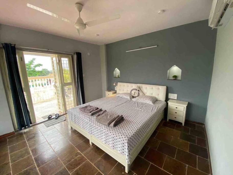 Shangri-La Valley Retreat Karjat Eksteriør billede